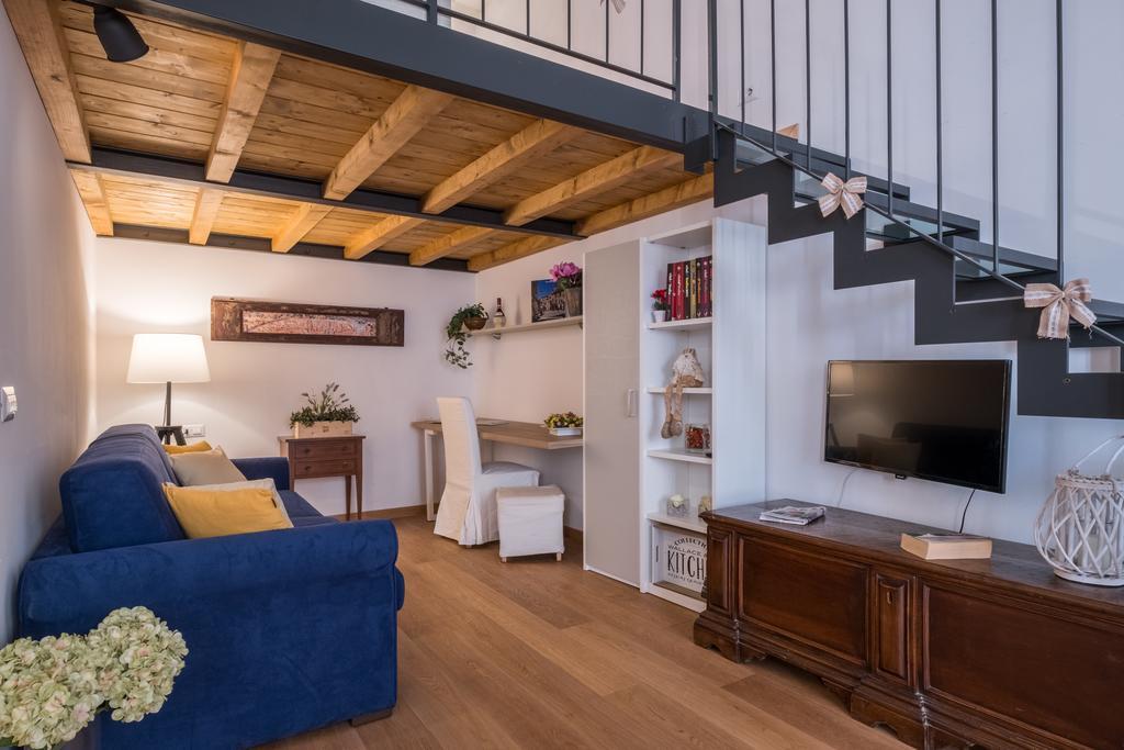 Fashion District Apartment フィレンツェ エクステリア 写真